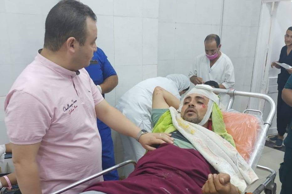 انقلاب سيارة ميكروباص بطريق السويس العين السخنة ومصرع وإصابة 16 شخصا