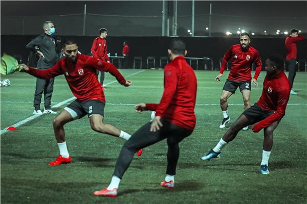 الأهلي يؤدي تدريبه الأخير استعدادا لمواجهة بيراميدز غدا