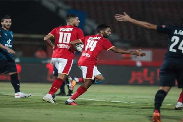 الأهلي يلتقي بيراميدز في الدوري الممتاز.. الليلة