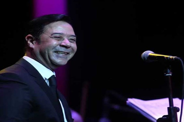 مدحت صالح يحيى أولى حفلات مهرجان الأوبرا بالمسرح الرومانى.. 5 أغسطس