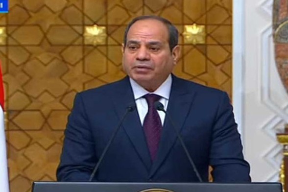فيديو .. السيسي: المركزي الصومالي منح رخصة التشغيل النهائية لبنك مصر