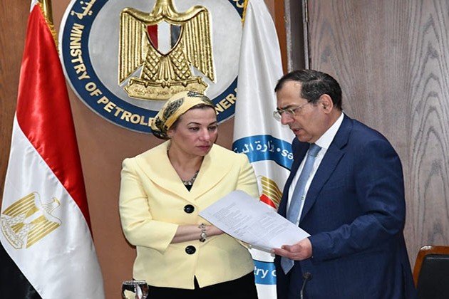 وزيرا البترول والبيئة يبحثان تنظيم فعاليات لخفض الكربون في مؤتمر المناخ COP 27