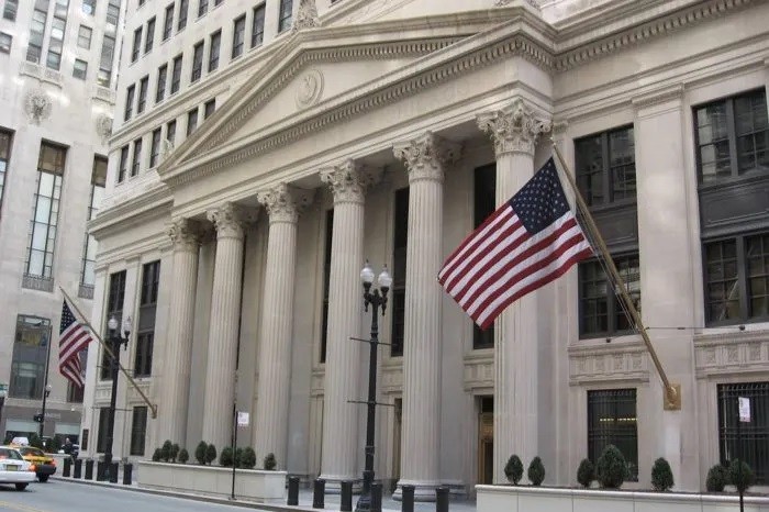 الفيدرالي الأمريكي يرفع سعر الفائدة الرئيسي 75 نقطة أساس