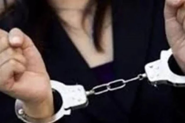 حبس سيدة سرقت مشغولات ذهبية من أخرى بأسلوب المغافلة