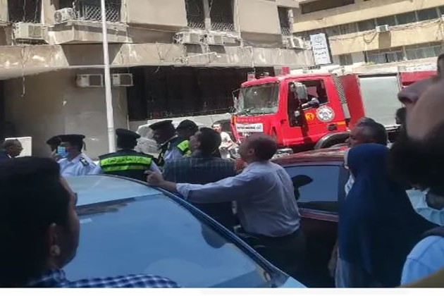 حريق داخل مبنى الشهر العقاري بميدان المساحة في الدقي