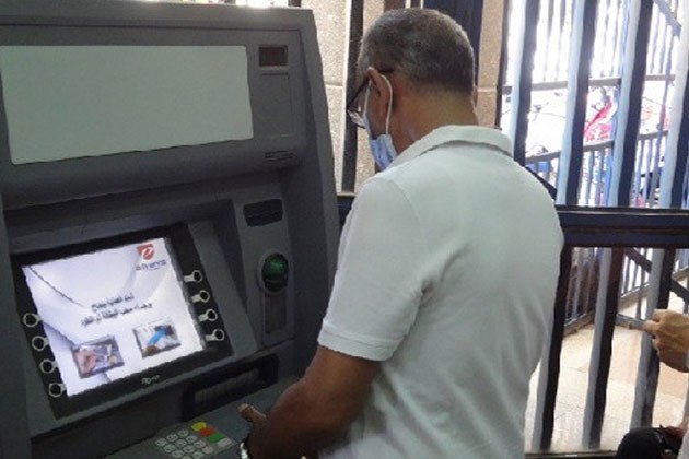 استمرار صرف معاشات أغسطس لليوم الثاني على التوالي