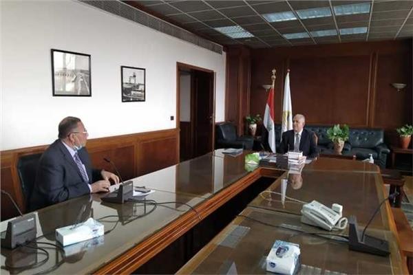 وزير الري يتابع أعمال اللجنة العلمية لإسبوع القاهرة الخامس للمياه والاستعدادات الجارية