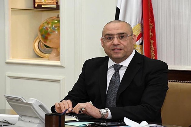 وزير الإسكان يُصدر 8 قرارات لإزالة مخالفات بناء بمدينة سفنكس الجديدة
