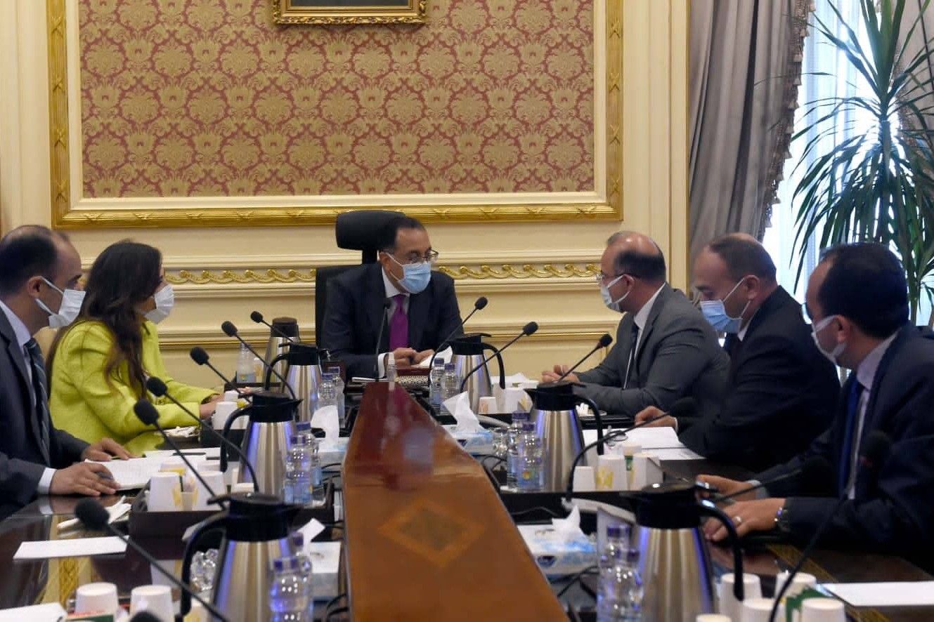 رئيس الوزراء يلتقي الدكتور محمد فريد رئيس مجلس إدارة الهيئة العامة للرقابة المالية لاستعراض خطط التطوير