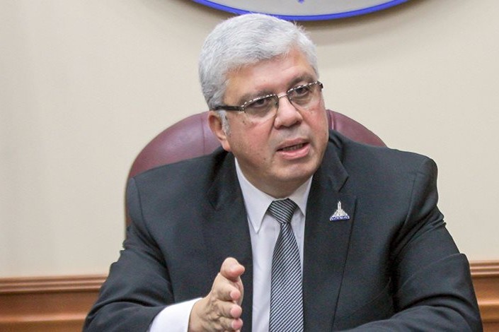 محمد أيمن عاشور مهندس الجامعات الجديدة الوزير الجديد للتعليم العالي والبحث العلمي