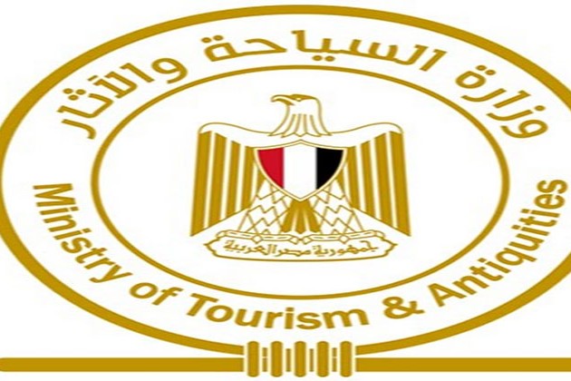 قبل رحيله بلحظات .. العناني يتعاقد مع شركة أمريكية للترويج لمصر في العالم والبداية من هذا التاريخ