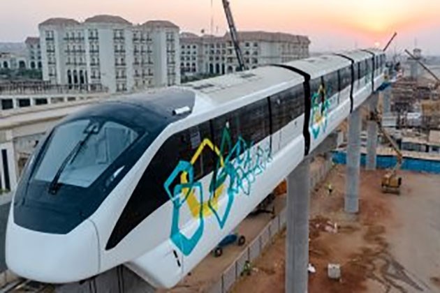 النقل عن محطات المونوريل: تسمى بأسماء مؤسسات أو كيانات وليس رجال الأعمال