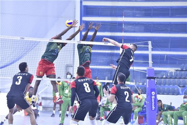 اليوم.. منتخب شباب الطائرة في مواجهة نارية أمام تونس بنهائي بطولة أفريقيا