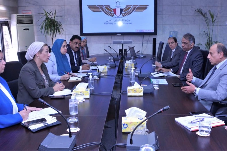 وزير الطيران المدني: تقديم كافة التسهيلات للوفود المشاركة fمؤتمر المناخ