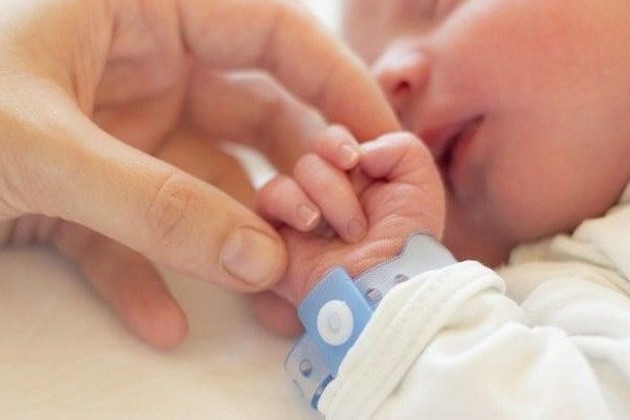 حقيقة إصدار قرار بتغليظ العقوبة على تسمية المواليد الجدد بأسماء دخيلة على المجتمع