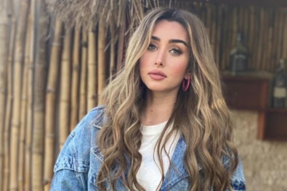 لأول مرة هنا الزاهد توضح حقيقة رفضها التقاط صورة مع معجب بالفيديو
