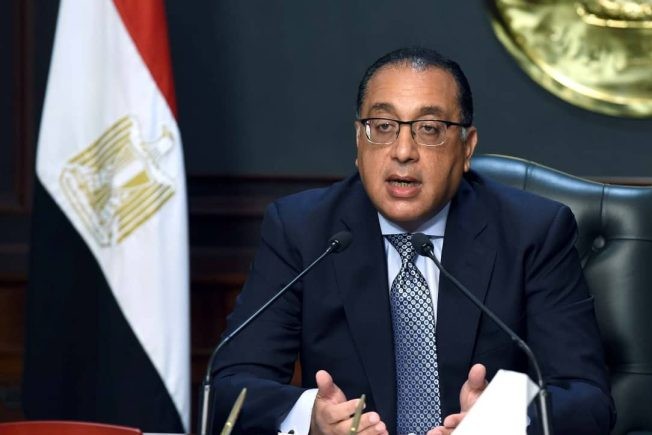 رئيس الوزراء يتابع مع رئيسي الرقابة المالية والبورصة تطورات سوق الأوراق المالية والخدمات المالية غير المصرفية
