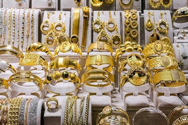 الهبوط يسيطر على سعر الذهب اليوم
