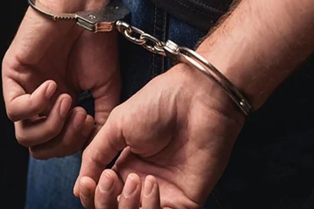 تجديد حبس شقيقين لإدارتهما ورشة لتصنيع وإصلاح الأسلحة النارية بسوهاج