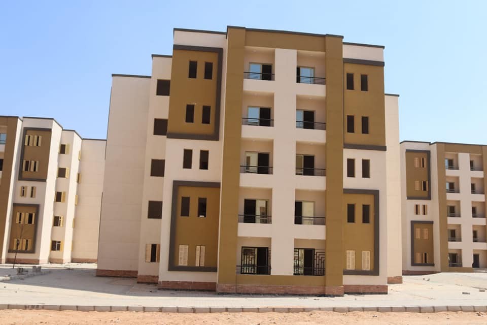 الإسكان: جولات ميدانية بالمشروعات الجارية بمدن أكتوبر والعاشر وبدر والسادات والسويس والعبور