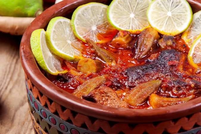 طاجن البامية بطريقة شهية وجديدة