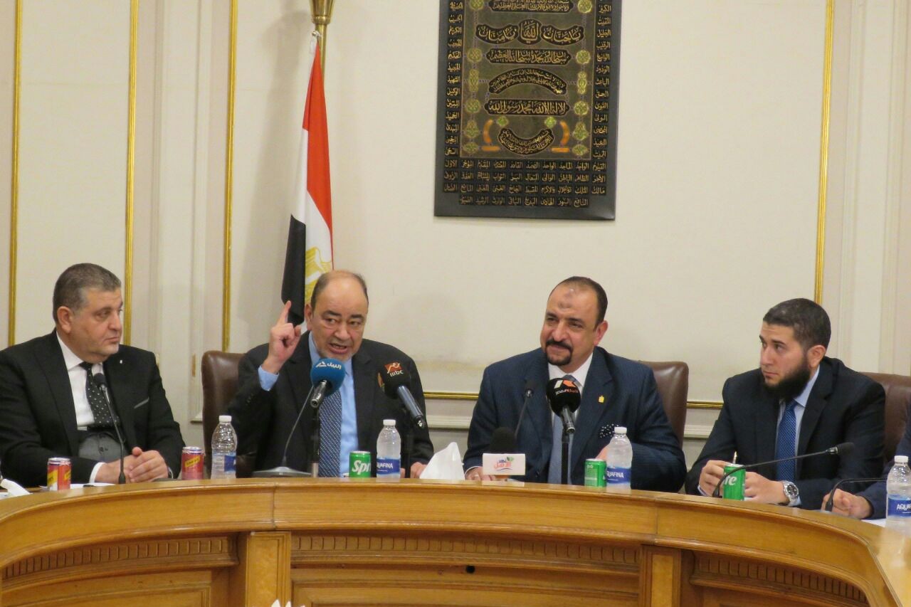 المستلزمات الطبية:مذكرات عاجلة لوزراء التجارة والصناعة والمالية والصحة ومحافظ البنك المركزي للتدخل لحل الأزمة