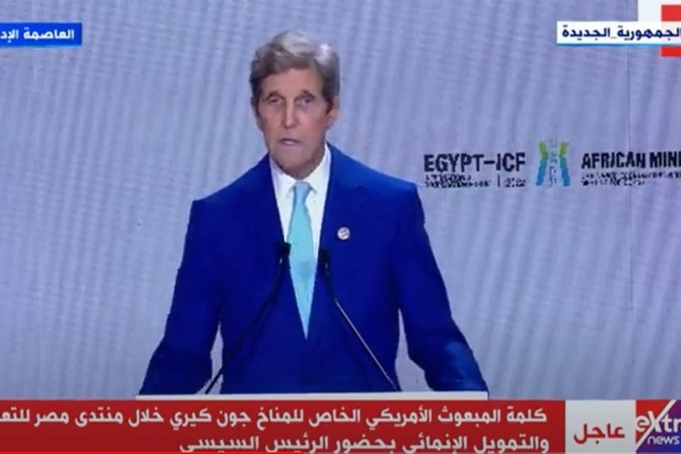 جون كيري يبعث برسالة سلام من الرئيس الأمريكي جو بايدن لمصر