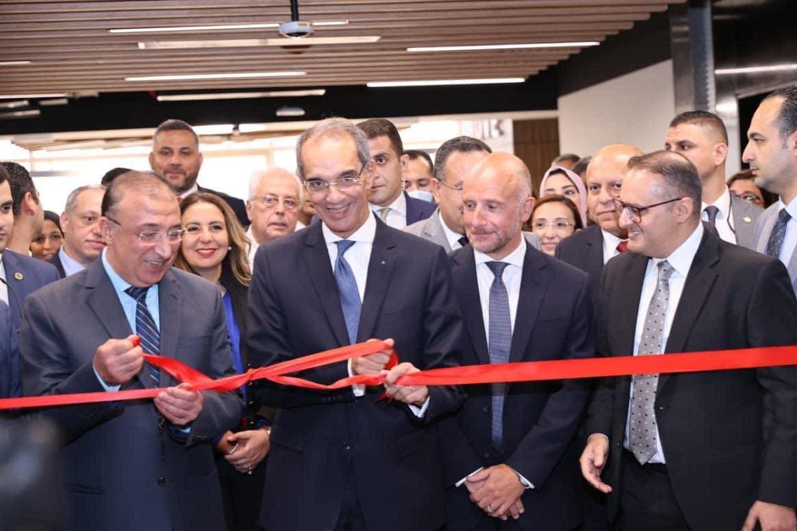 وزير الاتصالات يفتتح مقر جديد لشركة فودافون للخدمات الدولية (VOIS) بمحافظة الإسكندرية
