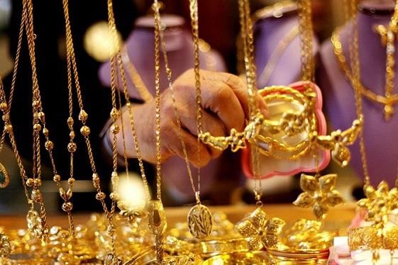 6 جنيهات تراجعا في أسعار الذهب اليوم الجمعة