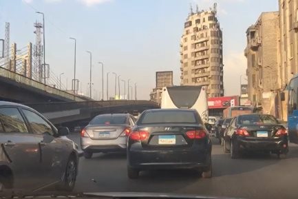 اختفاء الزحام وانتظام الحركة بطرق ومحاور القاهرة والجيزة