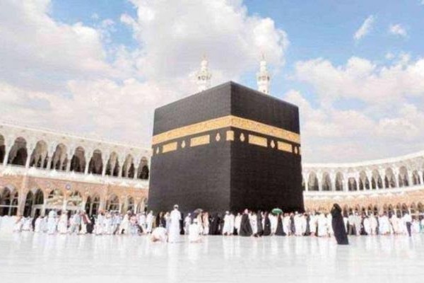 غرفة السياحة: استمرار توثيق عقود العمرة استعدادا لبدء الرحلات