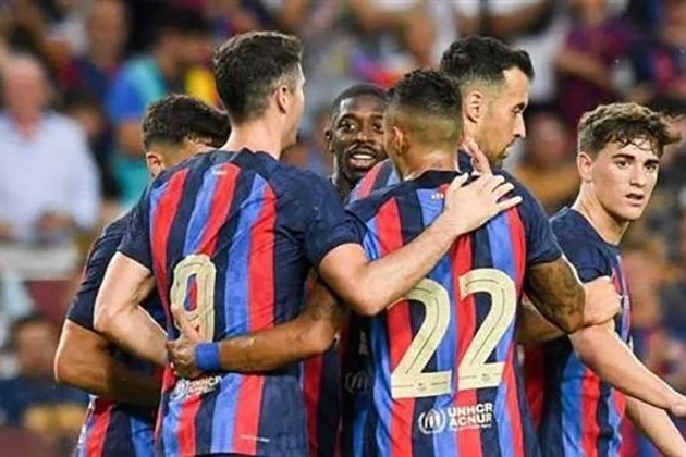 برشلونة يسعى لمداواة جراحه أمام إلتشي في الدوري الإسباني