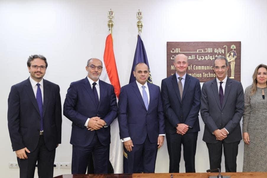 وزير الاتصالات يشهد توقيع اتفاقيتى تعاون مع تيراداتا مصر فى مجالات التدريب وبناء القدرات