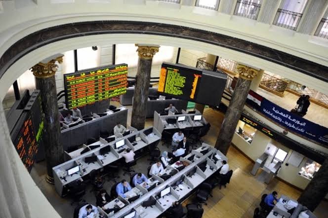 هبوط جماعى لمؤشرات البورصة .. ورأس المال السوقى يخسر 17.7 مليار جنيه