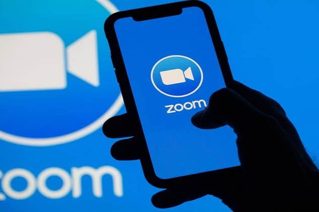 زووم يستعد لطرح مميزات جديدة لمواجهة Google
