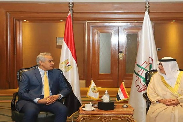 وزير القوى العاملة يلتقي نظيره الاماراتي وتنسيق وتعاون في القضايا المشتركة