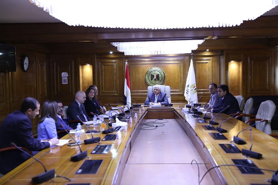 وزير التعليم العالي يعقد اجتماعًا مع وفد الوكالة الأمريكية للتنمية الدولية