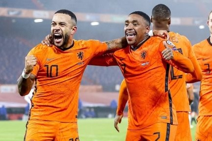 هولندا تواجه بولندا فى دورى الأمم الأوروبية.. اليوم