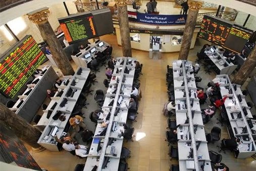 تباين مؤشرات البورصة في مستهل تعاملات الأحد