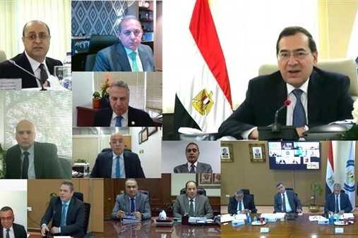 وزير البترول: تنفيذ المشروعات الجديدة ذاتيا بدون اللجوء للأقتراض من البنك المركزي