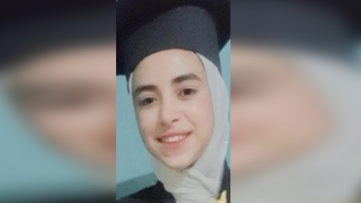 علي منير يهنئ الأستاذ شاكر فتحي بمناسبة نجاح ابنته