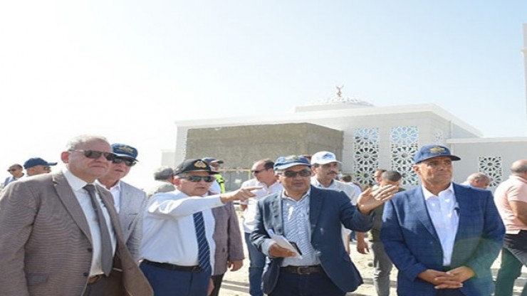 الفريق أسامة ربيع يتابع حصاد الأحواض المستزرعة وحصاد 42 طن جمبري منذ بداية الشهر الجاري  
